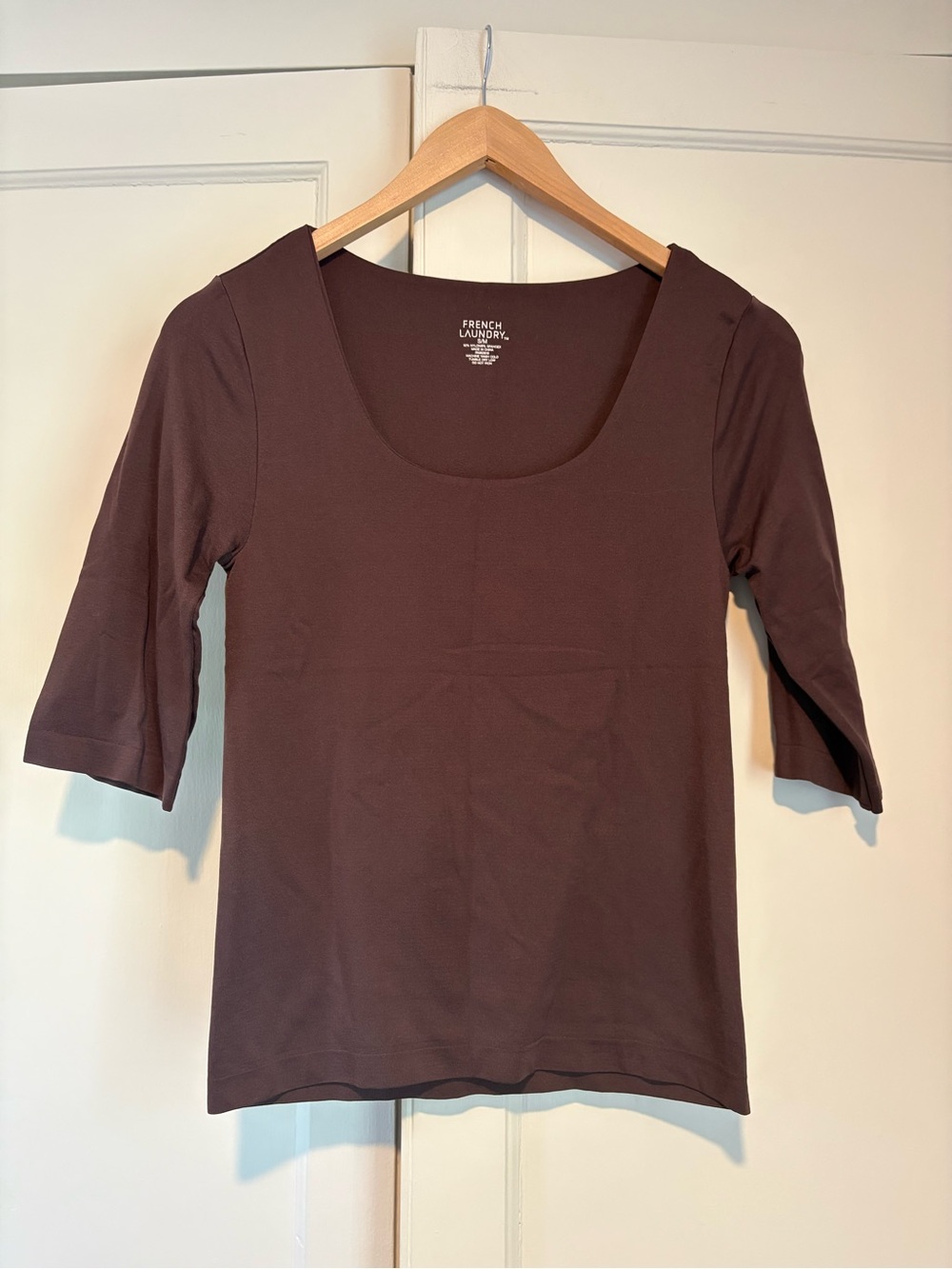 French Laundry Brown Elbow Sleeve Scoop Neck Fitted Tee